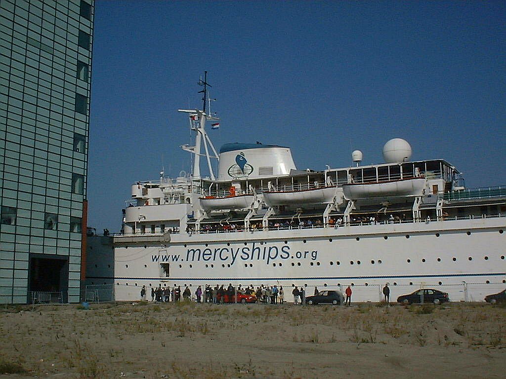 PTA - Anastasis - Mercyships uit Valetta - Amsterdam