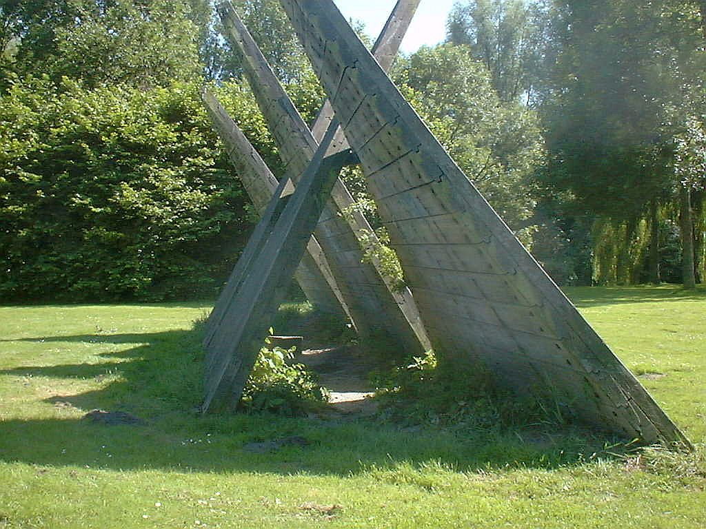 Houten Driehoeken van Josum Walstra - Amsterdam