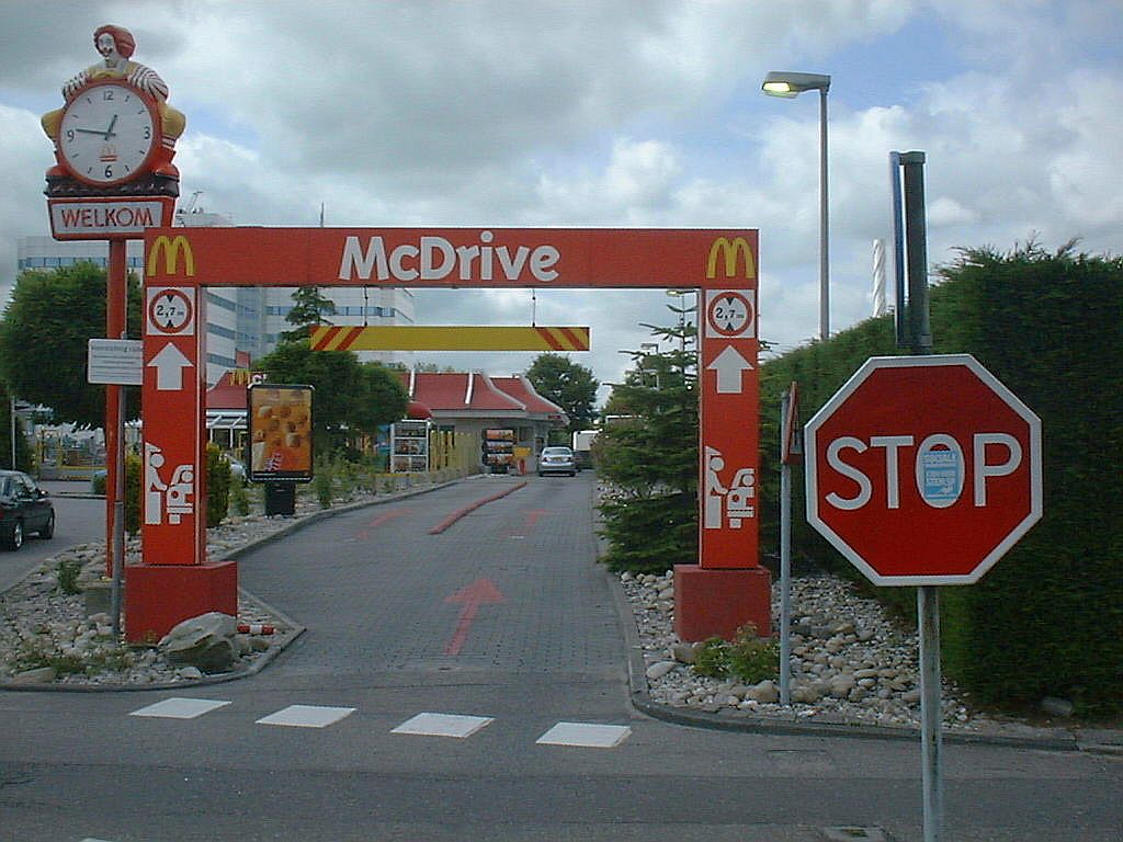 Muntbergweg - McDonald - Amsterdam