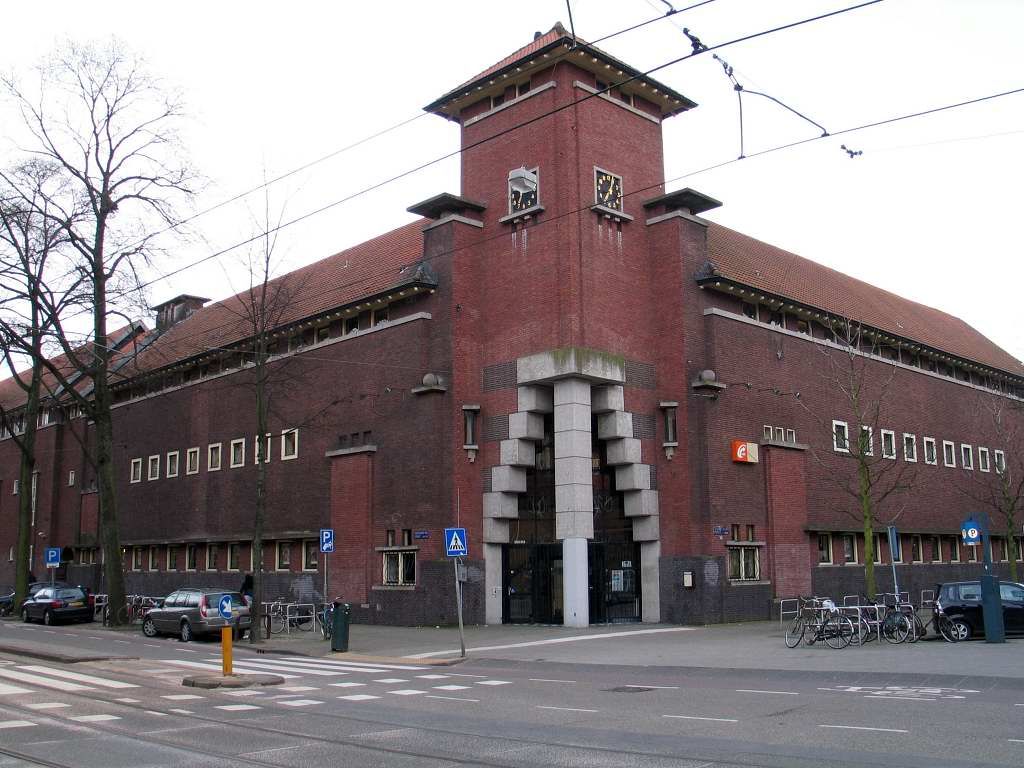 Ferdinand Bolstraat - Politiebureau - Amsterdam