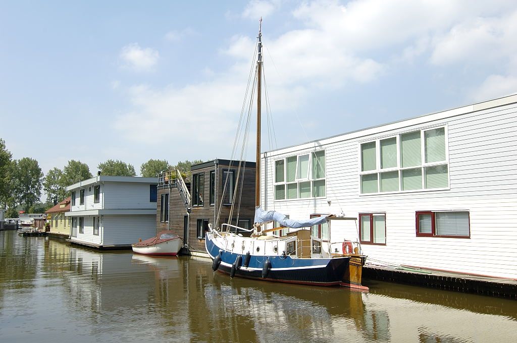 IJsbaanpad Woonboten Steiger 1 - Amsterdam