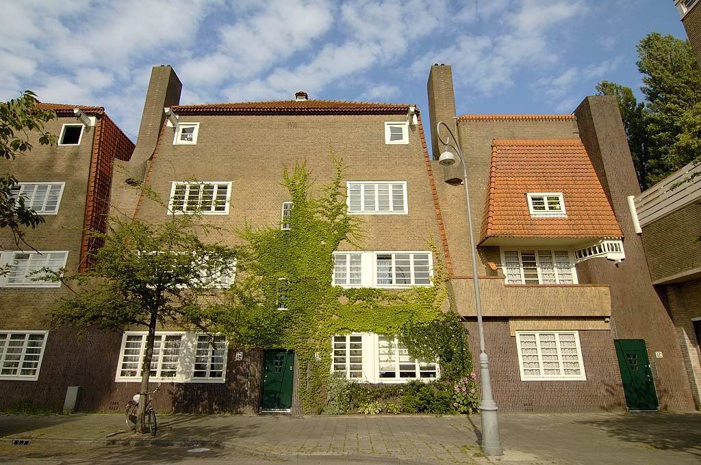 Therese Schwartzeplein - Amsterdam