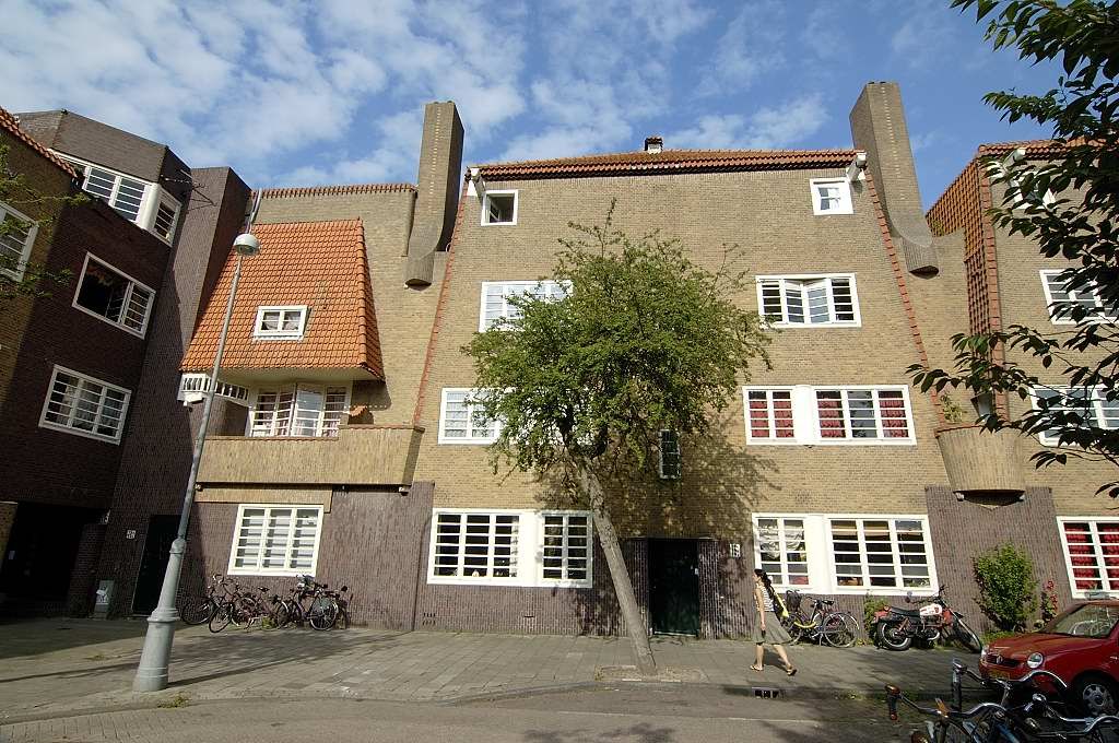 Therese Schwartzeplein - Amsterdam