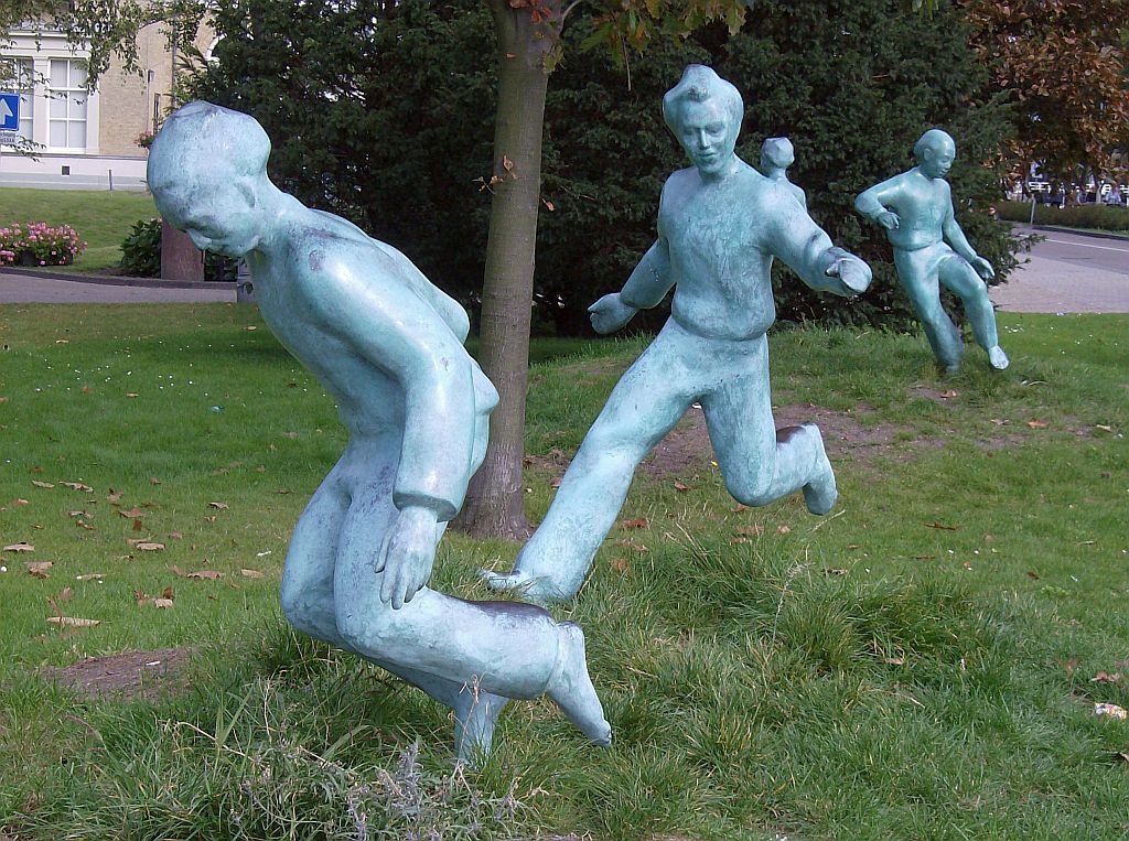 Players and Supporters door Hartmut Wilkening, 2005 - Amsterdam