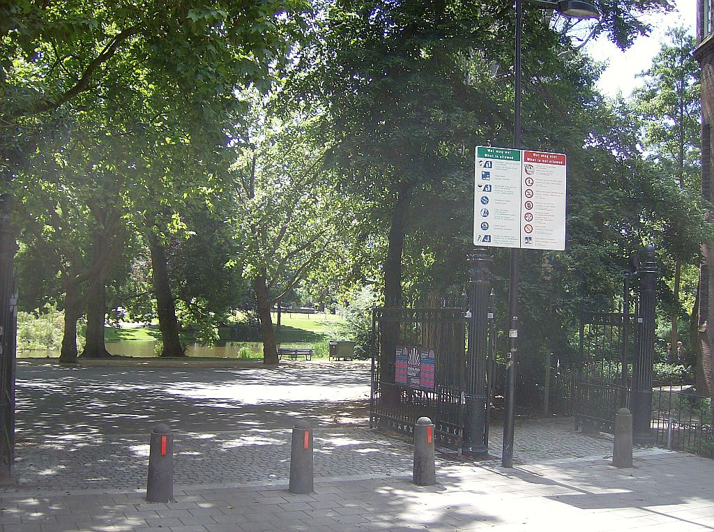 Ingang Vondelkerk - Amsterdam