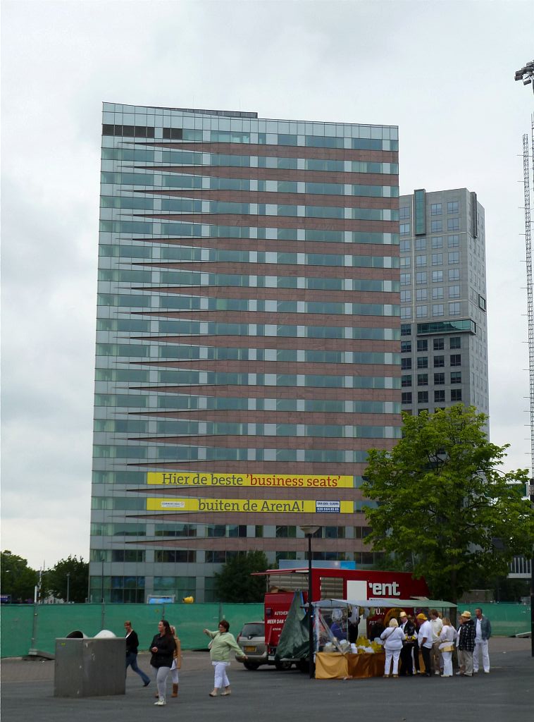 De Entree Toren B en Toren A - Amsterdam