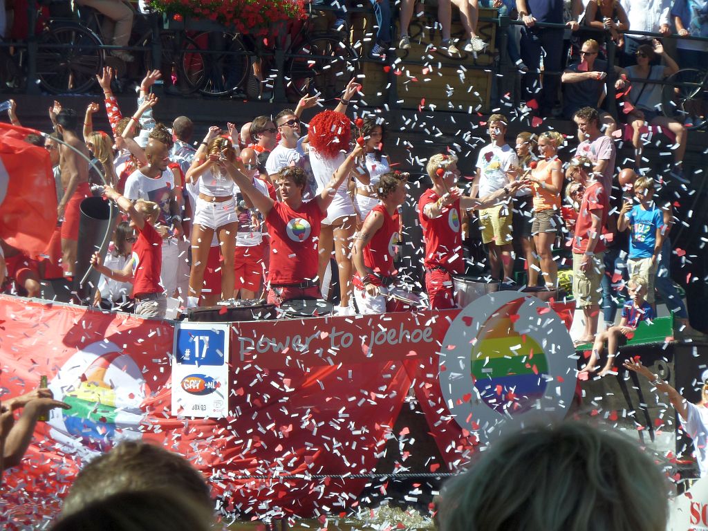 Canal Parade 2013 - Deelnemer Vodafone - Amsterdam
