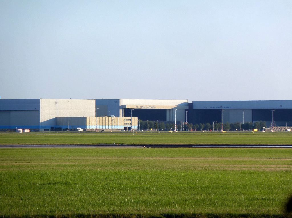 Hangar 12 Han Luymes en Hangar 11 Jan Dellaert - Amsterdam