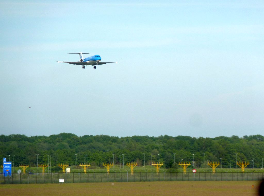 Buitenveldertbaan - PH-KZU Fokker 70 - Amsterdam
