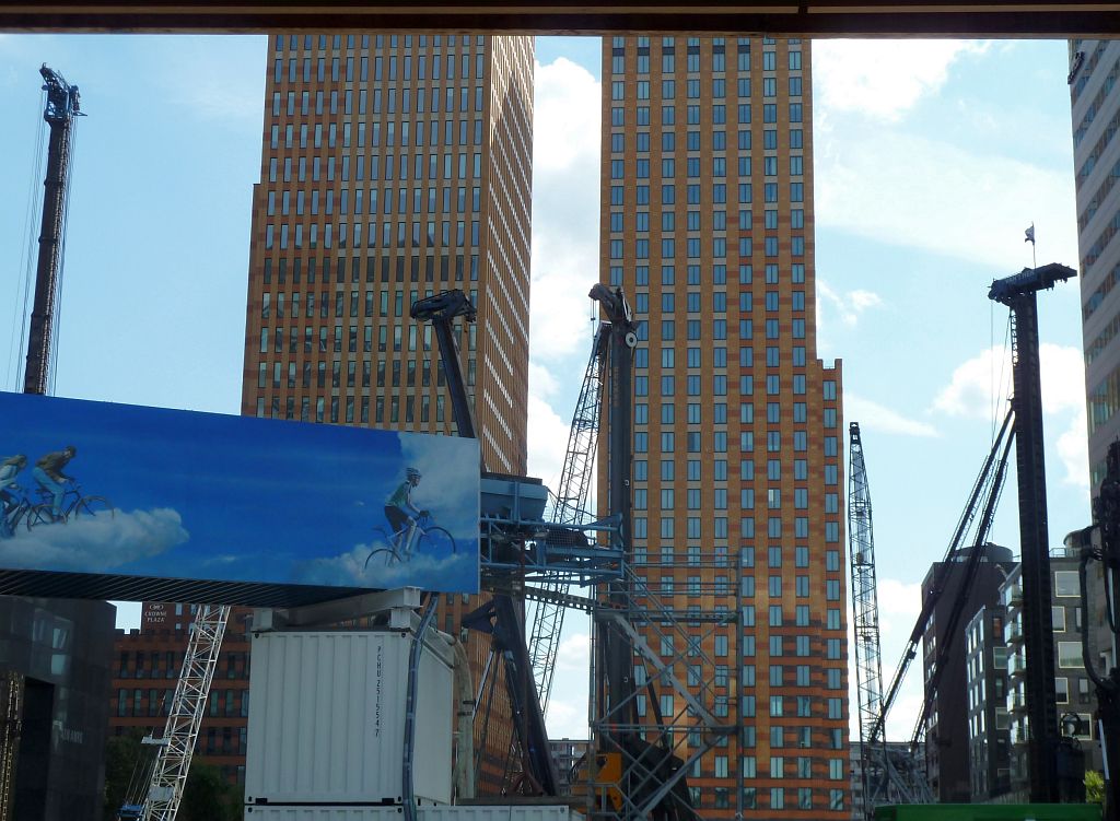 Aanleg Fietsenstalling Gustav Mahlerplein en Symphony - Amsterdam