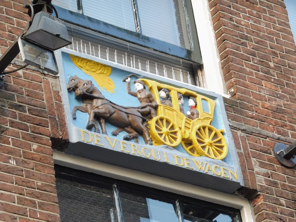 Korte Leidsedwarsstraat - Gevelsteen De Vergulde Wagen - Amsterdam