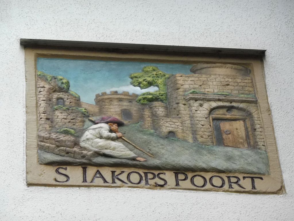 Begijnhof - Gevelsteenmuur - S Iakops Poort - Amsterdam