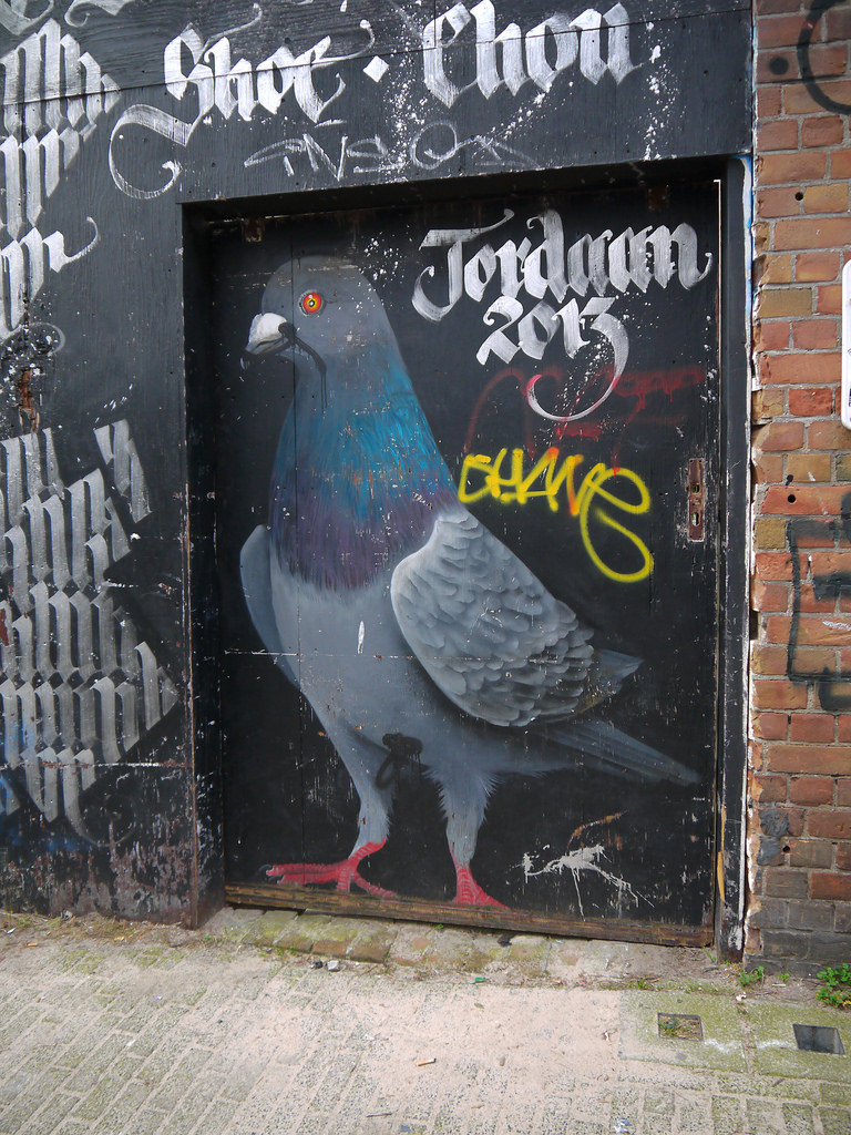 Elandsstraat  - Stadsduif van Adele Renault en Niels Shoe Meulman - Amsterdam