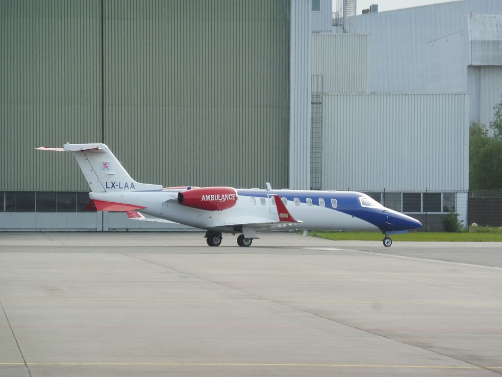Platform Oost - LX-LAA Learjet 45 - Amsterdam