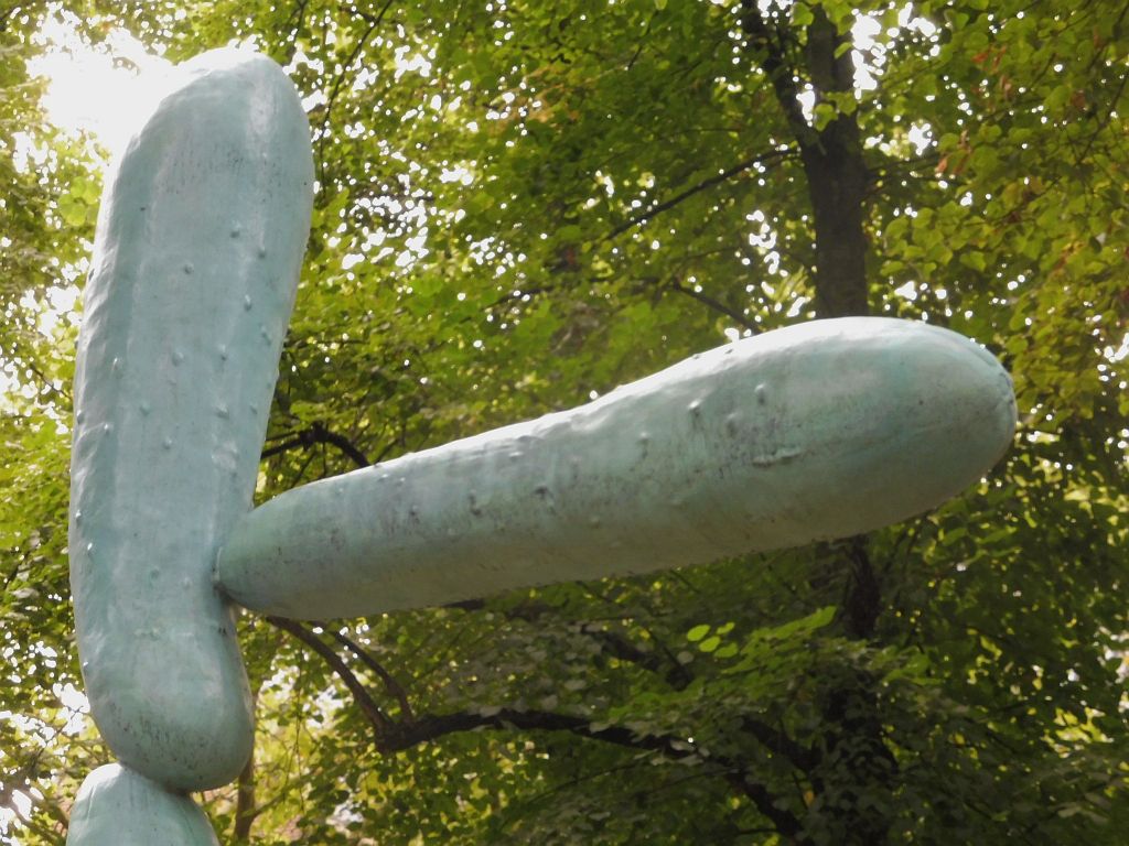 ArtZuid 2019 - Erwin Wurm - Salatgurken Modernistisch - Amsterdam